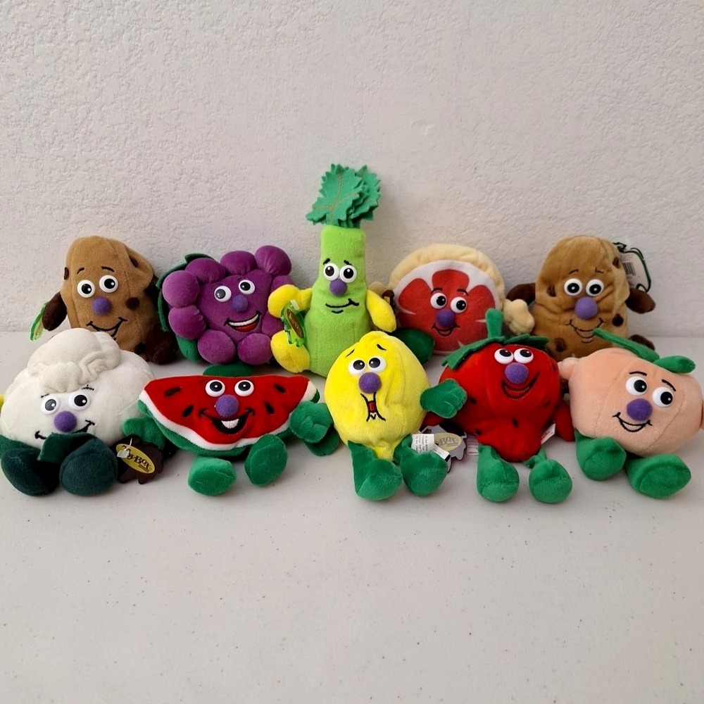 Vtg 1997 Toy Box Creations, Veggie Friend Seedies, 10 Beanbag Plush Vegetables
